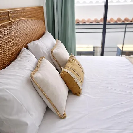 Elegant Center Loft Apartment Faro