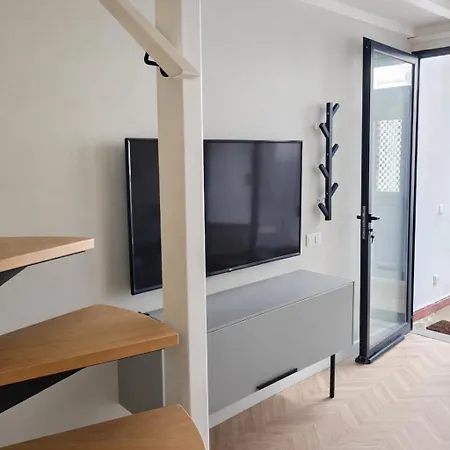 Elegant Center Loft Faro