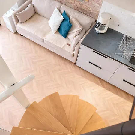 Elegant Center Loft * 파로