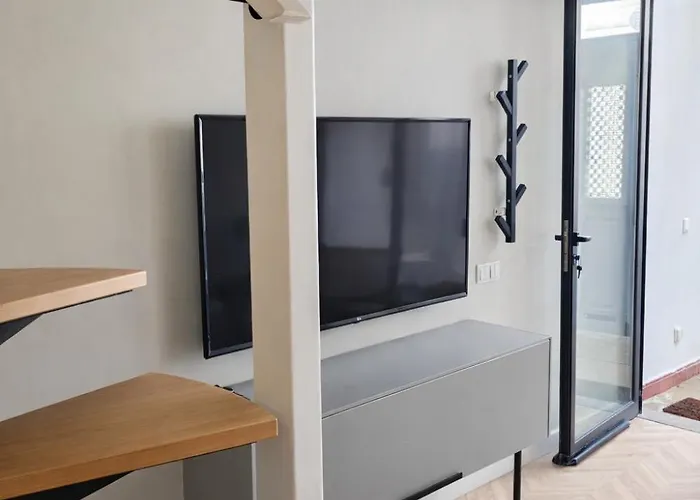 Elegant Center Loft 파로